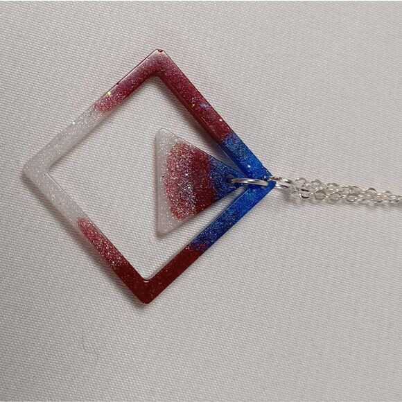 CLEARANCE- Red white and blue resin diamond and triangle necklace - Picture 2 of 6